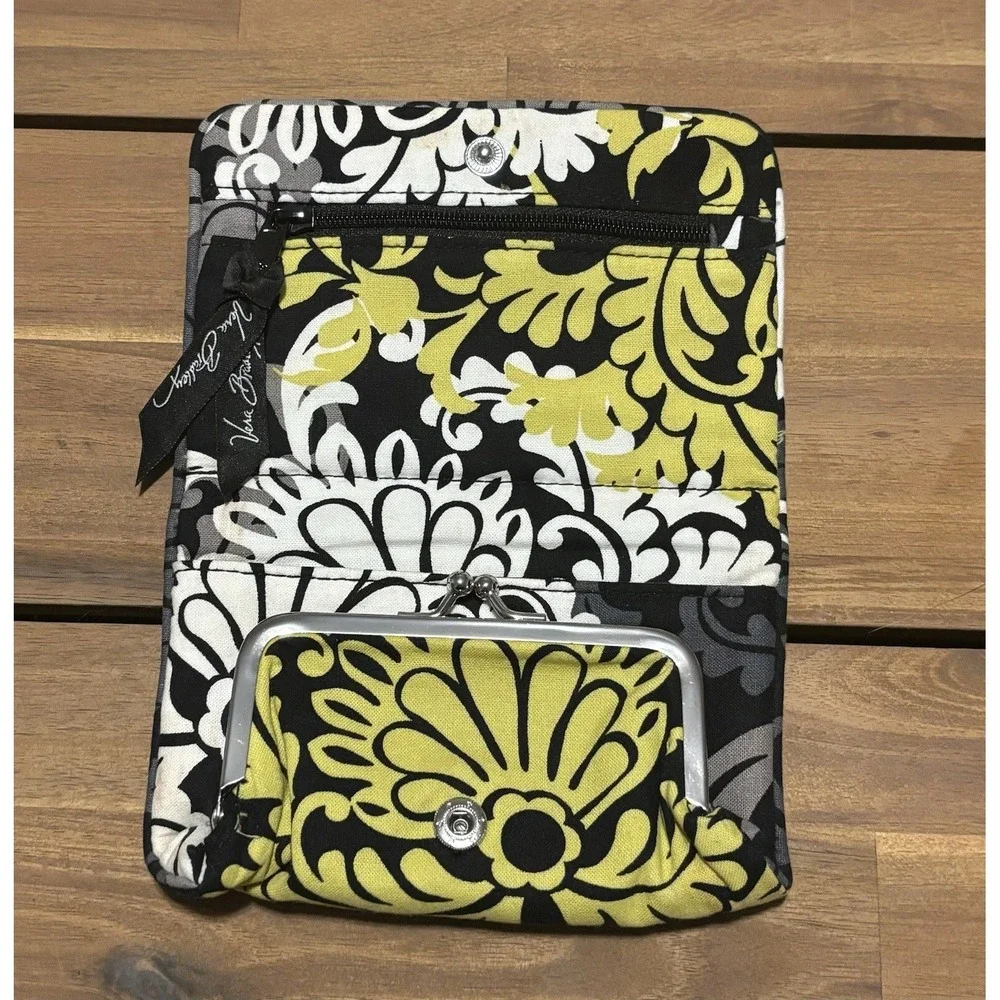 Vera Bradley Wallet Baroque Black‎ White And Yellow Retired Design Pre-Owned